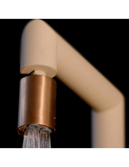 Colonna doccia acqua calda-fredda con kit doccetta Shiva Ama Luxury Shower